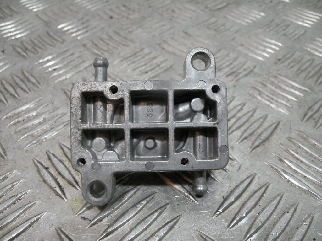 Pompe à essence PIAGGIO 125 HEXAGON 2t -1996-