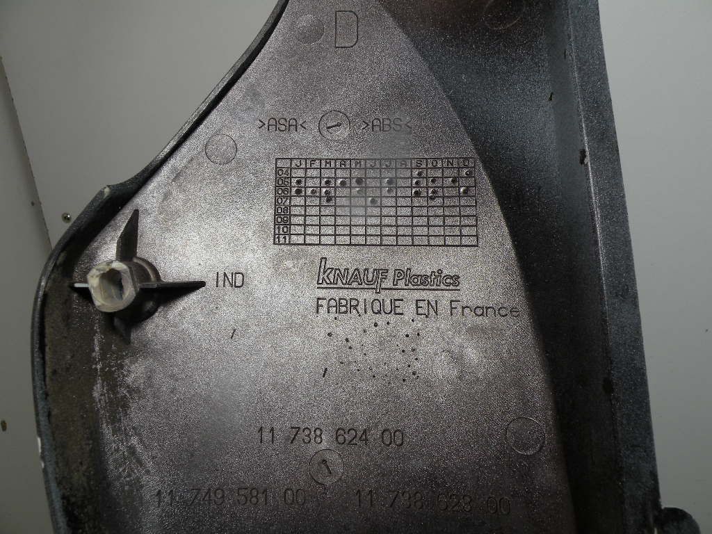 Carénage latéral droit PEUGEOT 50 TREKKER 2t -2008-