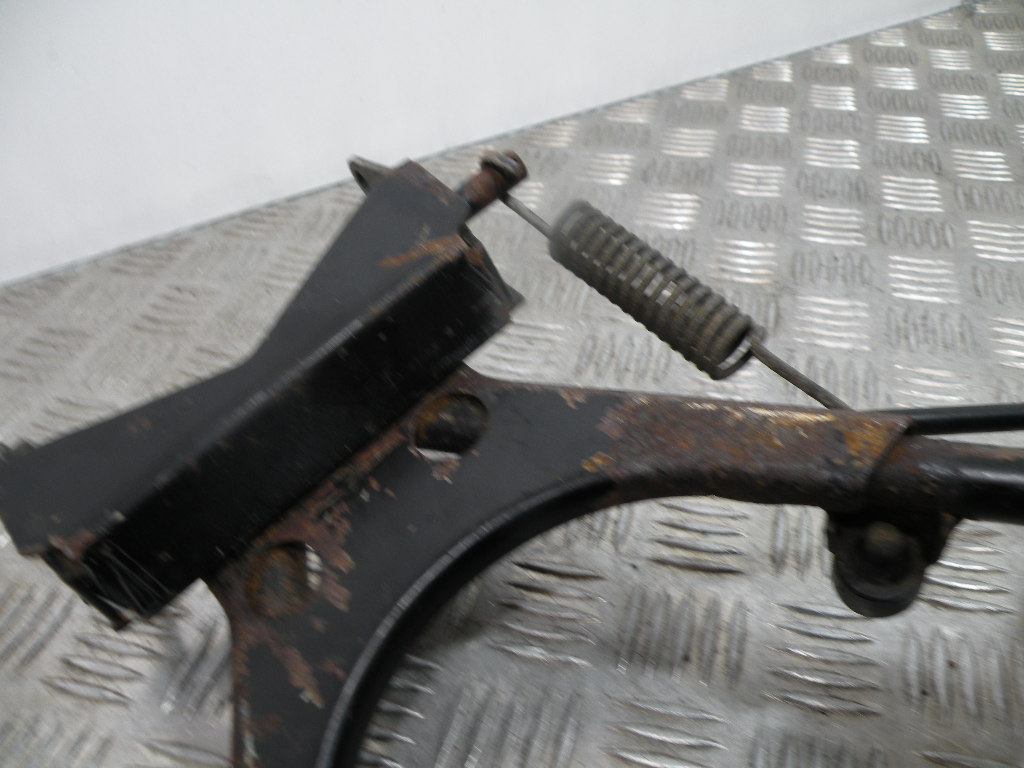 Béquille centrale PEUGEOT 50 TREKKER 2t -2008-