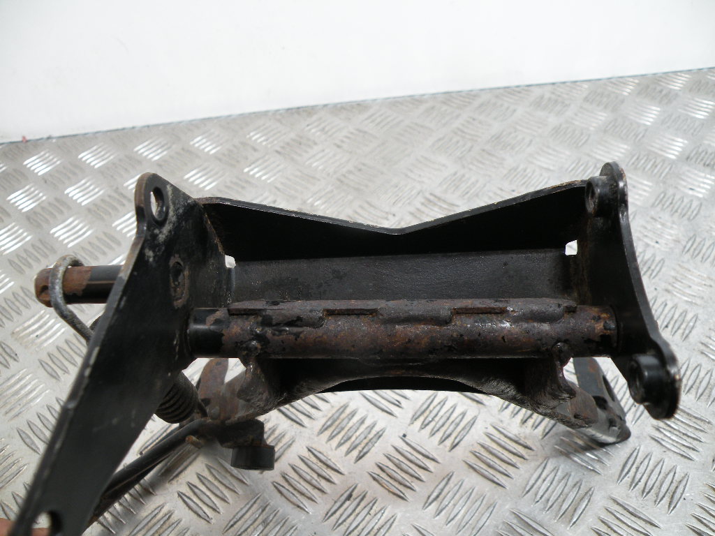 Béquille centrale PEUGEOT 50 TREKKER 2t -2008-