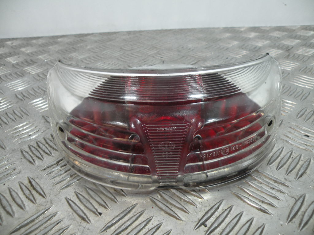Feu arrière PEUGEOT 50 TREKKER 2t -2008-