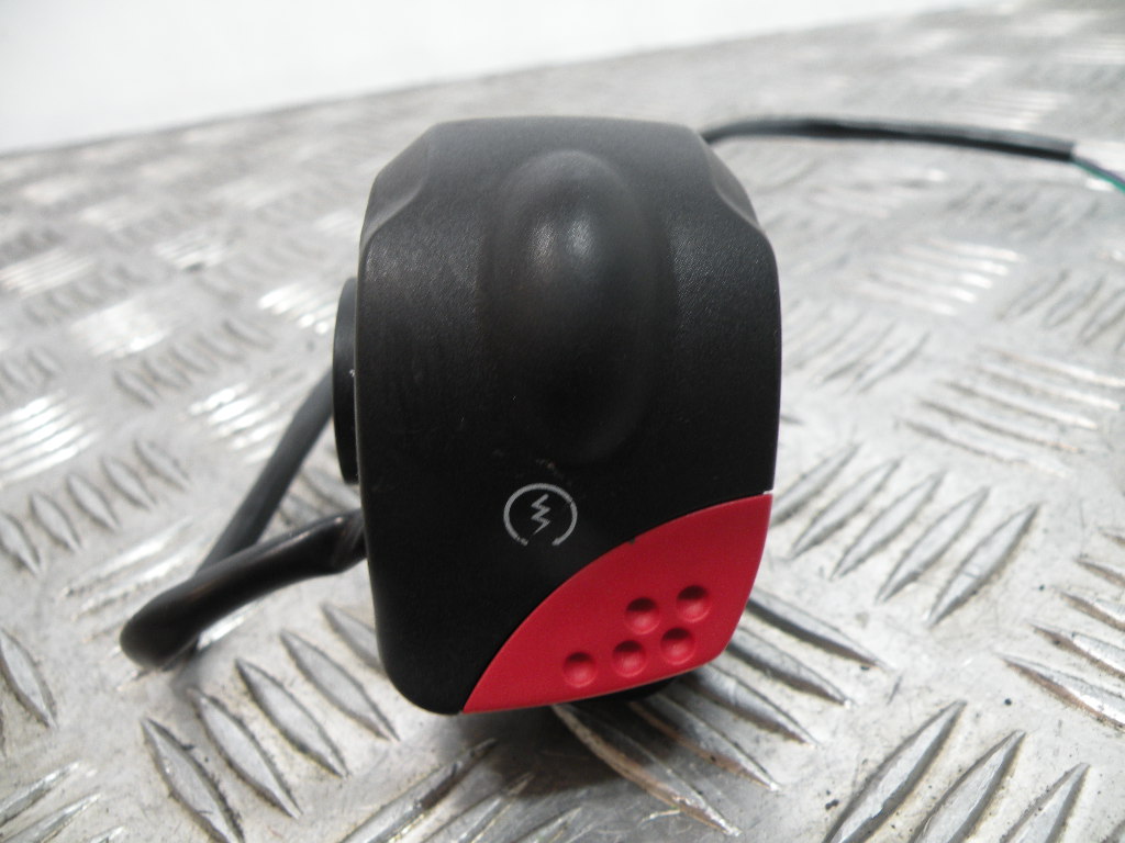 Commodo droit PEUGEOT 50 TREKKER 2t -2008-