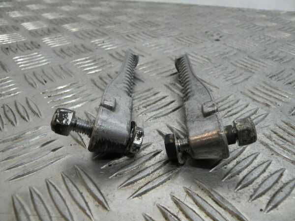 Repose pied PEUGEOT 50 TREKKER 2t -2008-