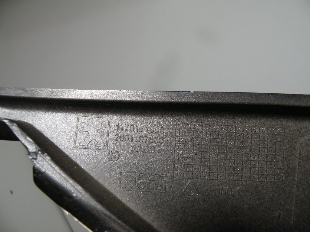 Carénage grille avant PEUGEOT 50 CITYSTAR 2t -2019-
