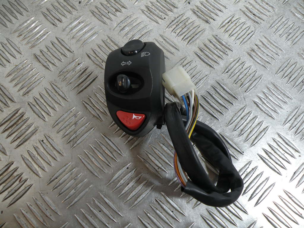 Commodo gauche PEUGEOT 50 CITYSTAR 2t -2019-