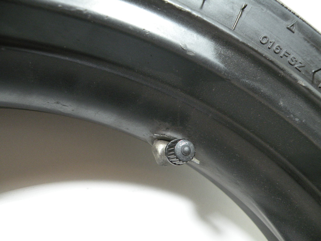 Roue avant TRIUMPH 955 SPRINT 4t -2000-