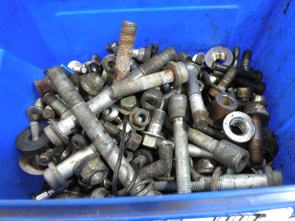 Visserie TRIUMPH 955 SPRINT 4t -2000-