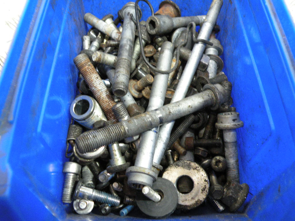 Visserie TRIUMPH 955 SPRINT 4t -2000-