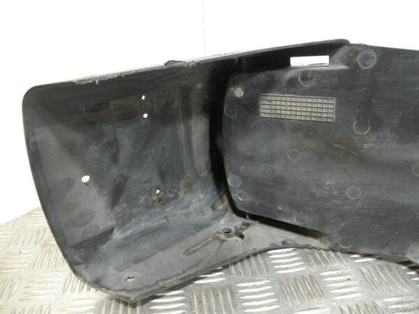 Passage de roue arrière / Support de plaque TRIUMPH 955 SPRINT 4t -2000-