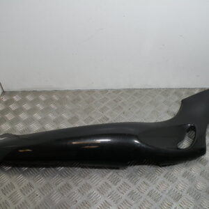 Flanc de selle droit TRIUMPH 955 SPRINT 4t -2000-