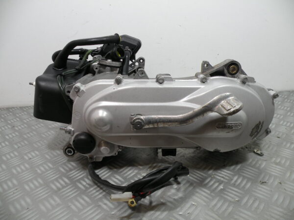 Moteur VESPA 50 LX 2t -2012- (C381M)(12 578km)