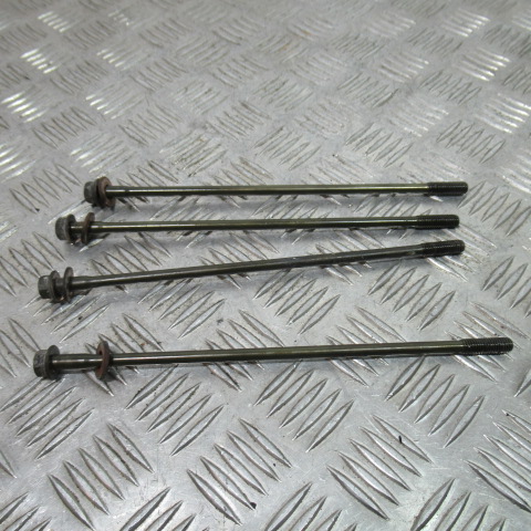 Goujons culasse YAMAHA 125 SR – 1998 –