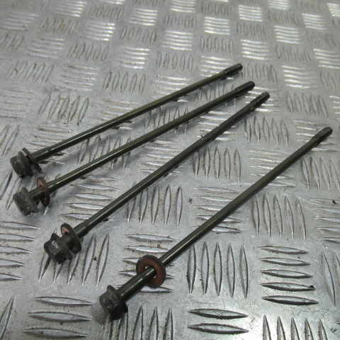 Goujons culasse YAMAHA 125 SR – 1998 –