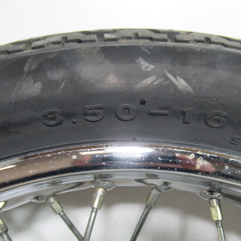 Roue arrière YAMAHA 125 SR – 1998 –