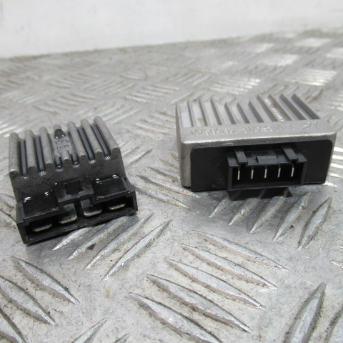 Régulateur relais APRILIA 50 SR – 2019 –