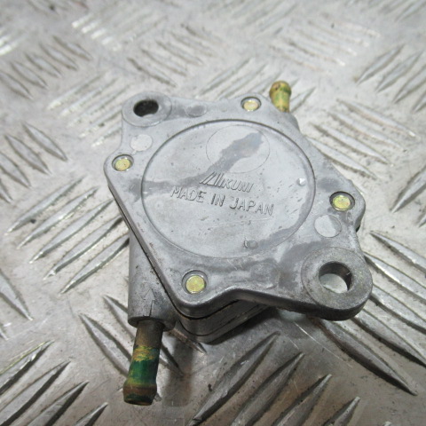 Pompe essence PIAGGIO 125 SUPER LX 2T – 2000 –