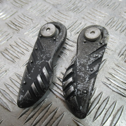 Repose pieds MBK 50 BOOSTER – 2014 –