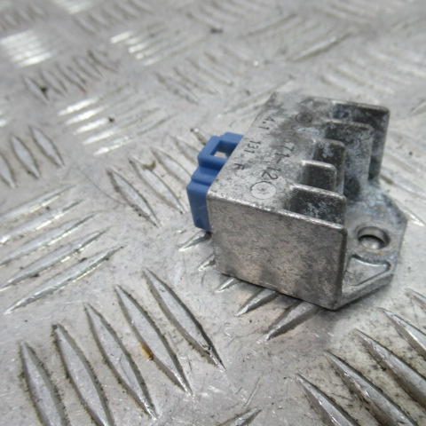 Régulateur MBK 50 BOOSTER – 2014 –