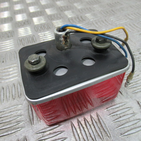 Feu YAMAHA 125 TW – 2004 –