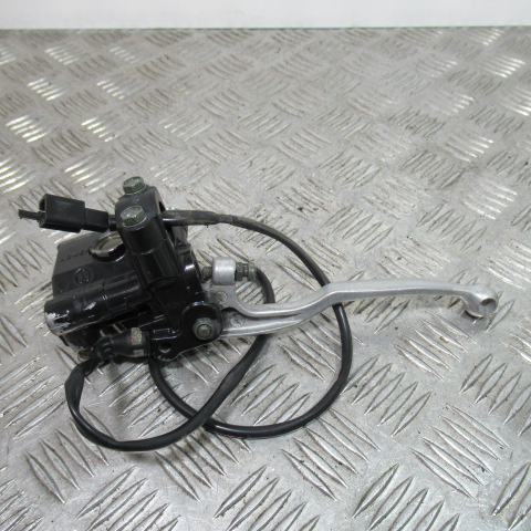 Maitre cylindre frein avant YAMAHA 125 TW – 2004 –