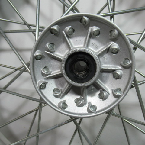 Roue avant YAMAHA 125 TW – 2004 –