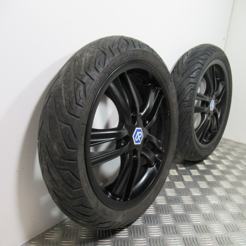 Roues avant PIAGGIO MP3 300 YOURBAN – 2013 –