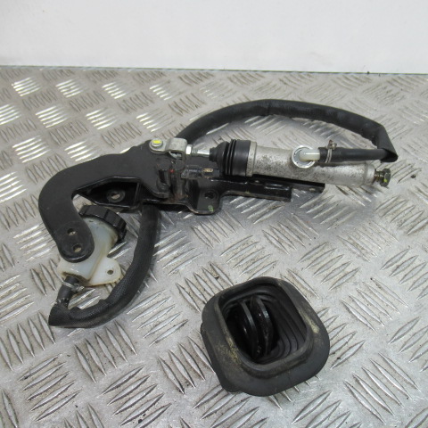 Maitre cylindre pédale arrière PIAGGIO MP3 300 YOURBAN – 2013 –