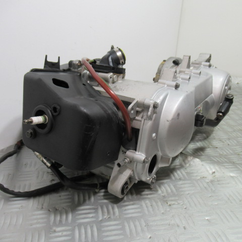 Moteur PIAGGIO FLY 50 2T – 2016 – 15153KM – CA41M-