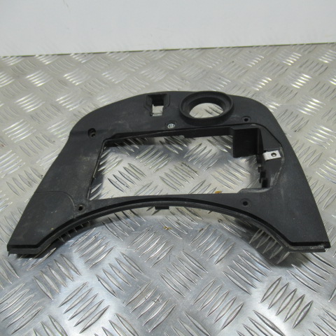 Fermeture de selle VESPA 125 ET4 – 2004 –