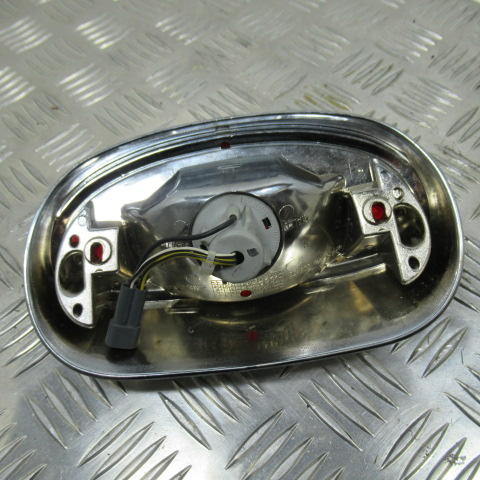 Feu arrière VESPA 125 ET4 – 2004 –