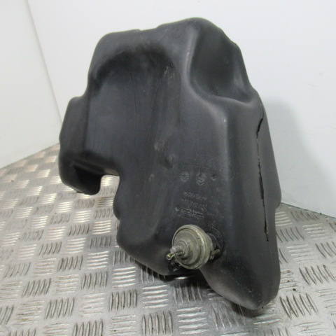 Réservoir d’essence VESPA 125 ET4 – 2004 –