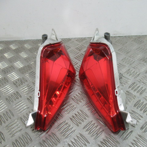 Feux arrière YAMAHA 125 XMAX – 2015 –