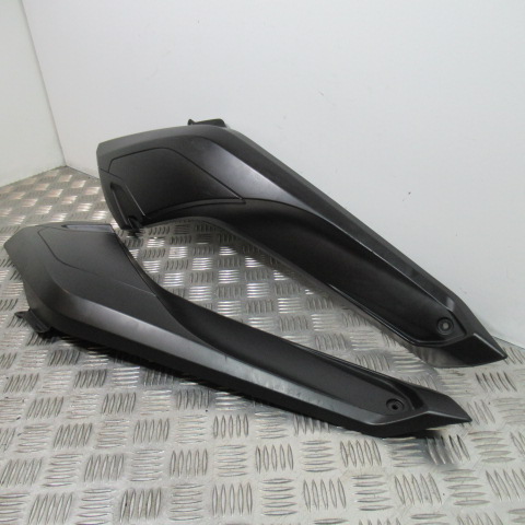 Caches latéraux YAMAHA 125 XMAX – 2015 –