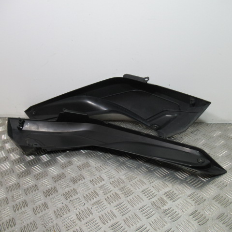 Caches latéraux YAMAHA 125 XMAX – 2015 –