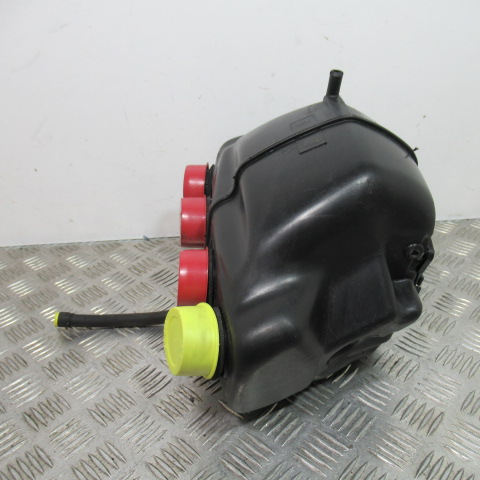 Boite à air SUZUKI 600 GSXF – 1988 –