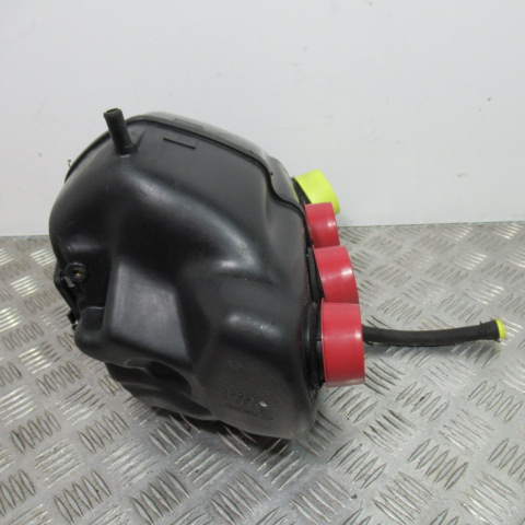 Boite à air SUZUKI 600 GSXF – 1988 –