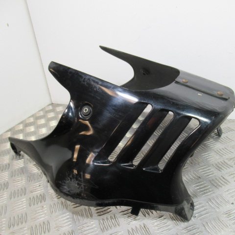 Bas de caisse sabot SUZUKI 600 GSXF – 1988 –