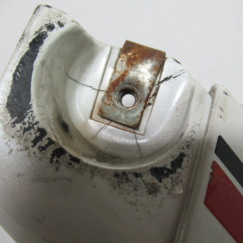 Flanc arrière gauche SUZUKI 600 GSXF – 1988 –