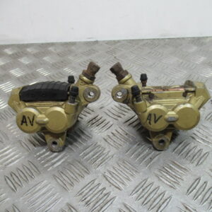 Etriers de frein avant SUZUKI 600 GSXF -1988 –