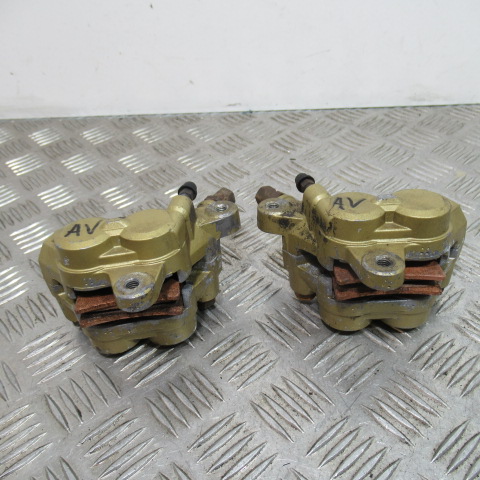 Etriers de frein avant SUZUKI 600 GSXF -1988 –