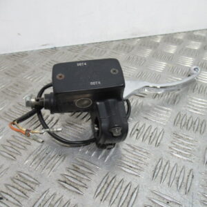 Maitre cylindre droit SUZUKI 600 GSXF – 1988 –