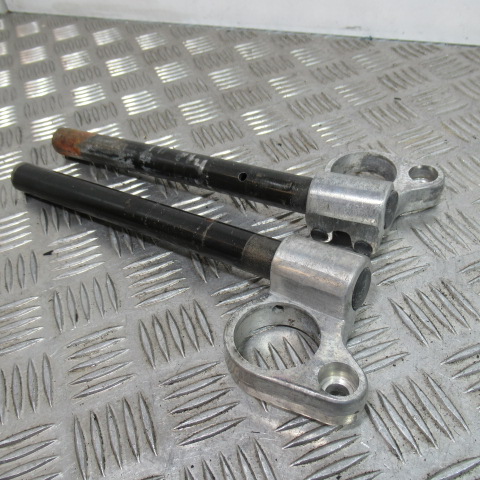 Guidon bracelet SUZUKI 600 GSXF – 1988 –