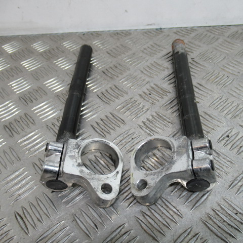 Guidon bracelet SUZUKI 600 GSXF – 1988 –