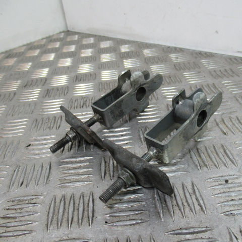 Tendeurs chaine SUZUKI 600 GSXF – 1988 –