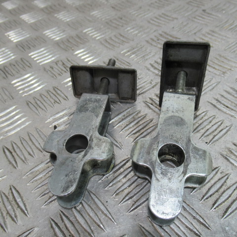 Tendeurs chaine SUZUKI 600 GSXF – 1988 –