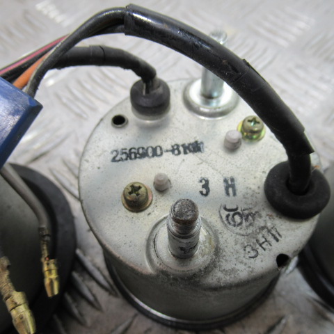 Compteurs SUZUKI 600 GSXF – 1988 –