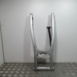 Bras oscillant SUZUKI 600 GSXF – 1988 –