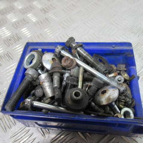 Visserie SUZUKI 600 GSXF – 1988 –