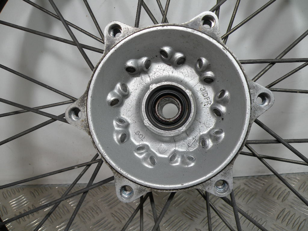 Jante avant SUZUKI XF 650 FREEWING 4t -1998-