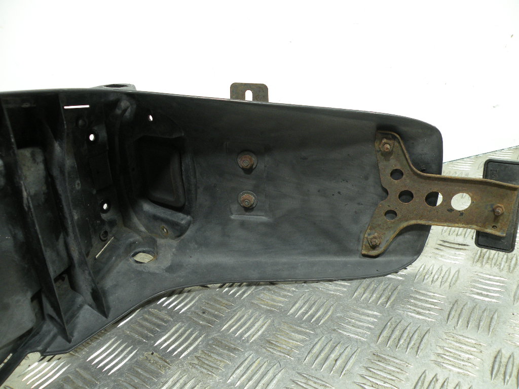 Passage de roue et support de plaque SUZUKI XF 650 FREEWING 4t -1998-